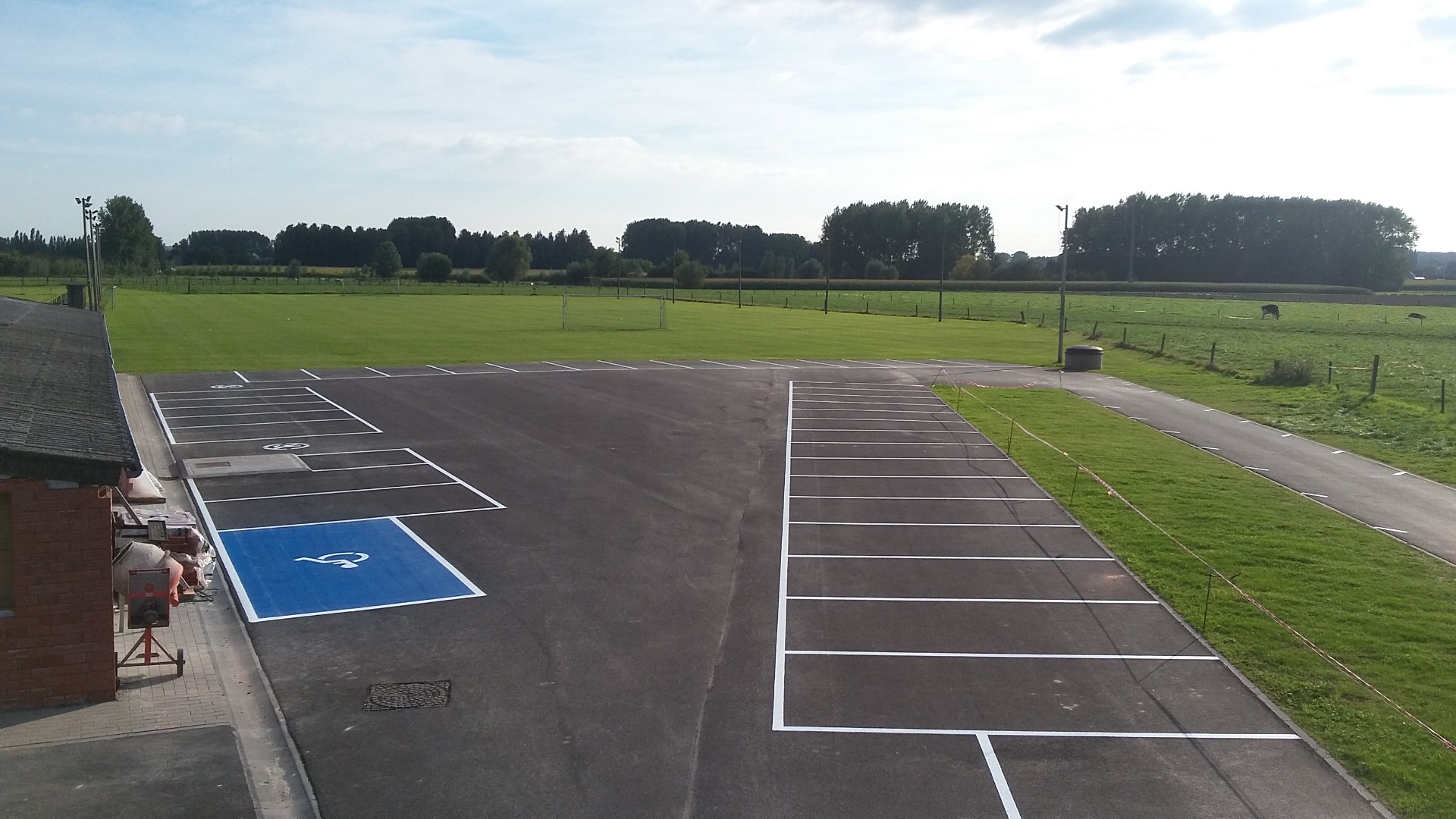 Parking belijning mindervaliden vak blauw Asper